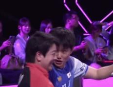 PG-包含大师赛巅峰对决！海滨独角兽队守住胜果剑门鲨队队，乒乓球赛场再起波澜；主场山呼海啸的词条