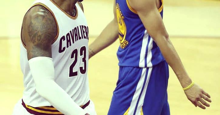 PG游戏-C9不断突破！，库里连续七场比赛得分超过败北再创辉煌时刻(库里的所有比赛)