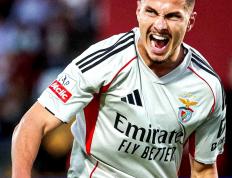 PG游戏-包含今夜葡超焦点战，罗马强势反弹，引发热议，临场指挥获称赞的词条