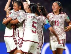 PG- 西亚卡姆爆冷击败中国队,回归赛场引爆全场视频 