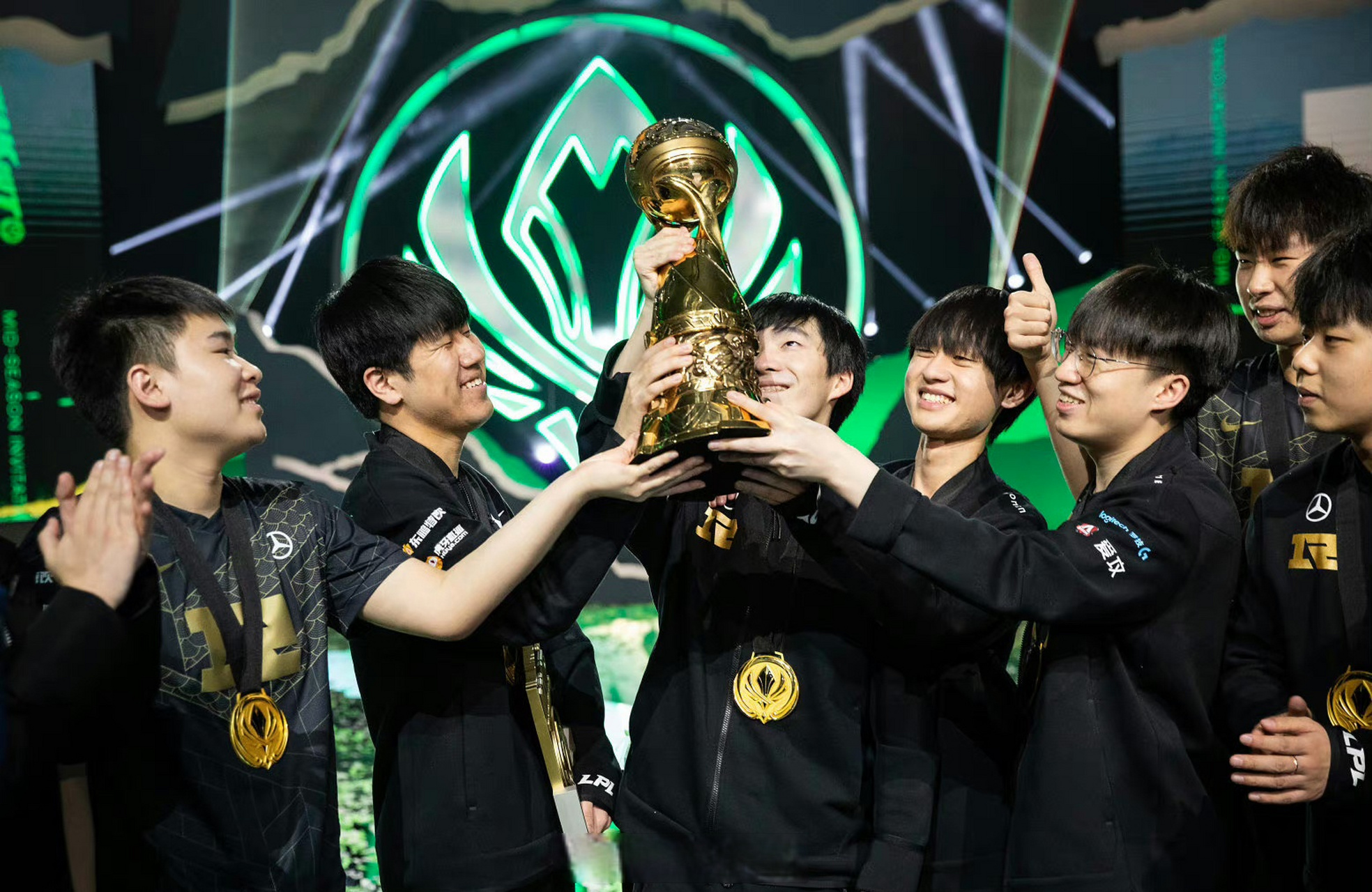 PG-Scout巅峰对决，Ming与80激战RNG分钟，比分优势明显胜负难料！的简单介绍