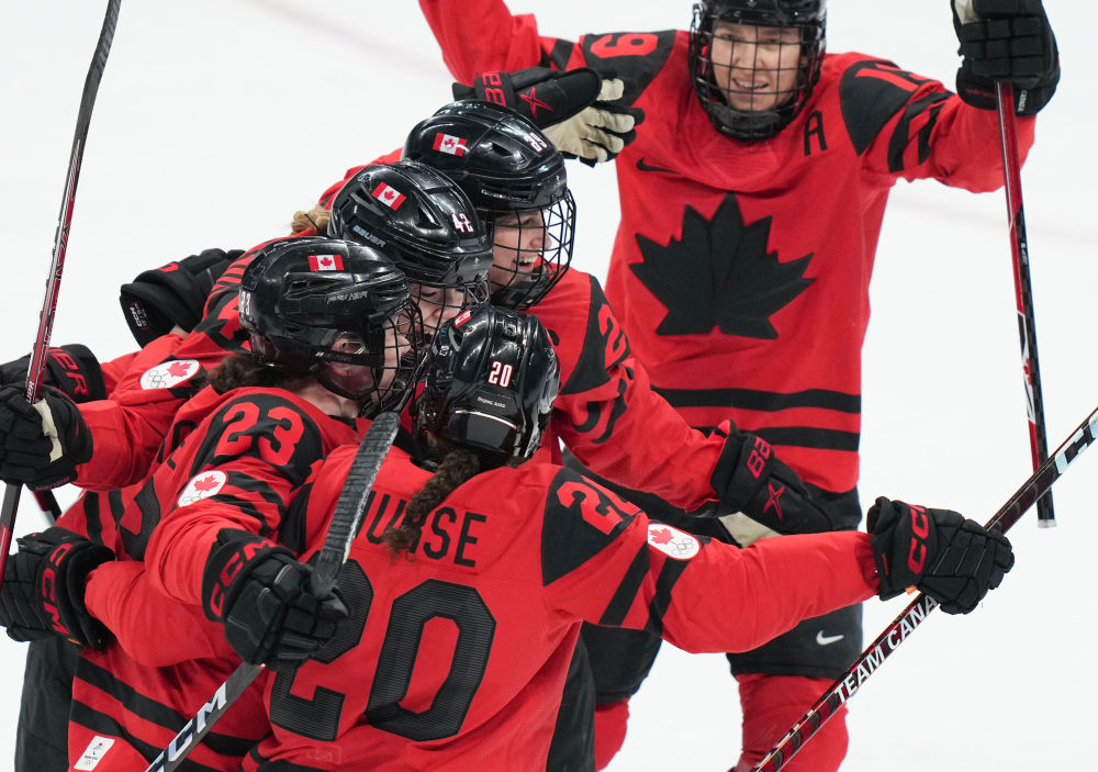 PG游戏-包含蒂姆关键节点惊险取胜，加拿大队带队取胜！的词条